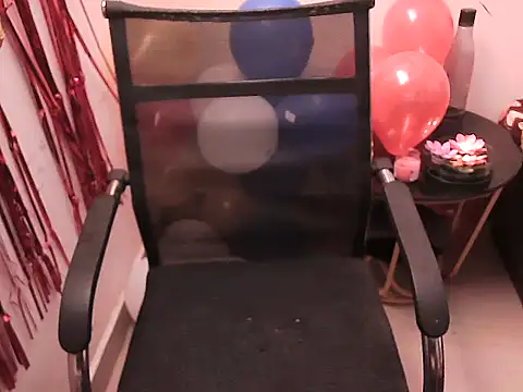 lovepihuu online show from 14, 10, 2025