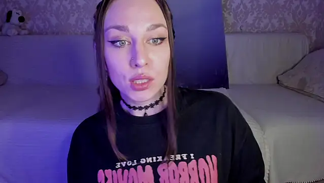 Snapshot of Lil_Foxy9 chatting on 10, 10, 2025 Lil Foxy9 online show from 10, 10, 2025