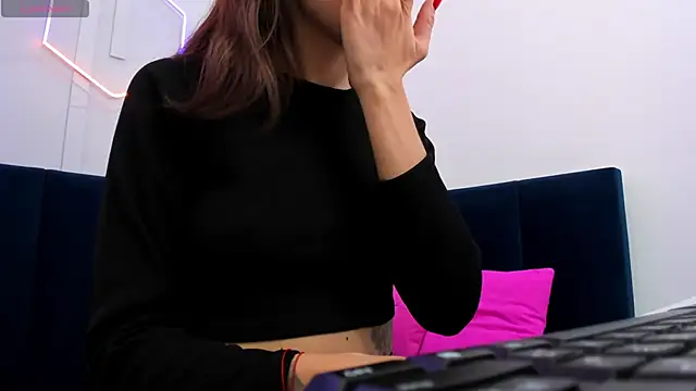 Kat  cat online show from 24, 4, 2026