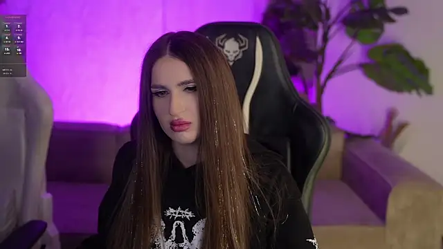 Goldie Flame online show from 5, 2, 2026