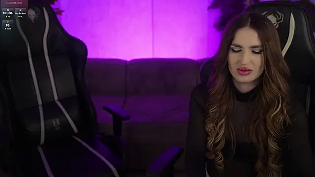 Goldie Flame online show from 3, 2, 2026