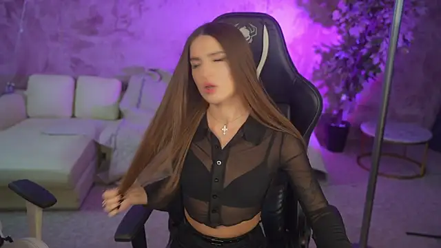 Goldie Flame online show from 16, 11, 2025