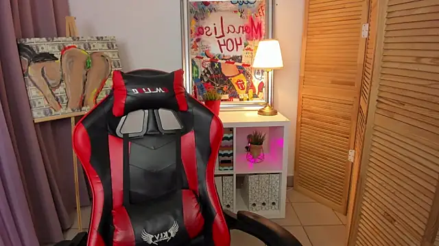 Snapshot of ayakskalermonss chatting on 11, 10, 2025 ayakskalermonss online show from 11, 10, 2025