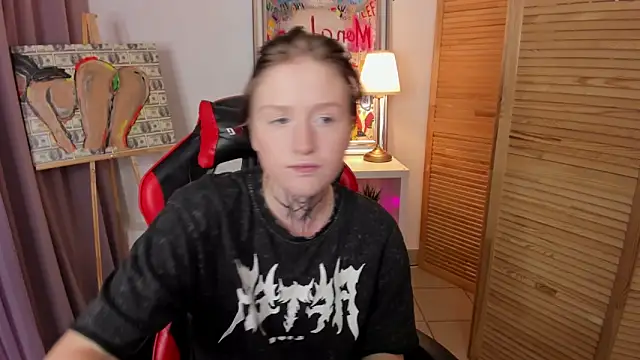 Snapshot of ayakskalermonss chatting on 14, 10, 2025 ayakskalermonss online show from 14, 10, 2025