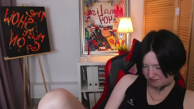 Snapshot of ayakskalermonss chatting on 4, 12, 2025 ayakskalermonss online show from 4, 12, 2025