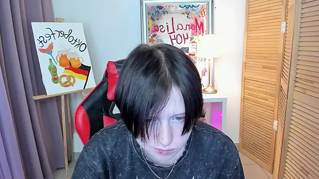 Snapshot of ayakskalermonss chatting on 4, 10, 2025 ayakskalermonss online show from 4, 10, 2025