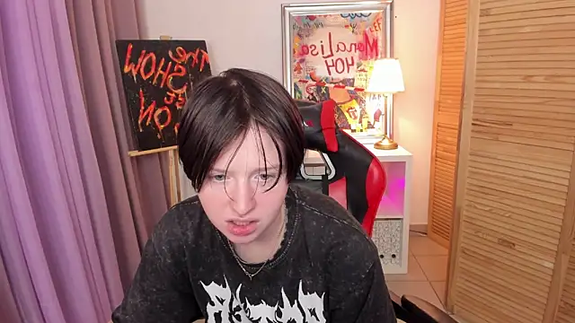 Snapshot of ayakskalermonss chatting on 13, 9, 2025 ayakskalermonss online show from 13, 9, 2025