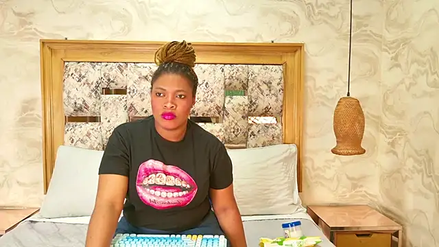 Snapshot of ZOLEY_WATSON chatting on 25, 3, 2026 ZOLEY WATSON online show from 25, 3, 2026