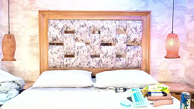 Snapshot of ZOLEY_WATSON chatting on 13, 4, 2026 ZOLEY WATSON online show from 13, 4, 2026