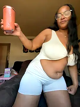 yummy0322 online show from 2, 11, 2025