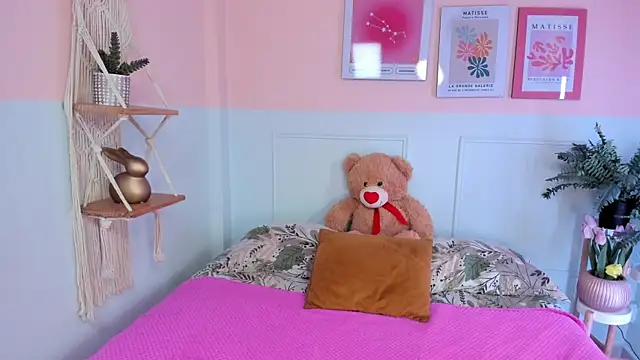 Camila Rivers online show from 8, 4, 2026