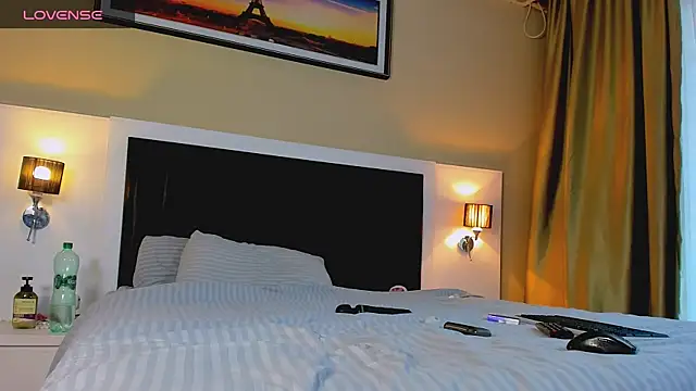 marrenaa online show from 7, 11, 2025