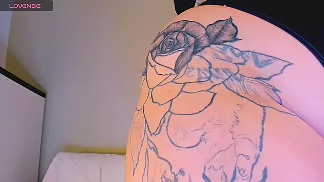 marrenaa online show from 3, 10, 2025