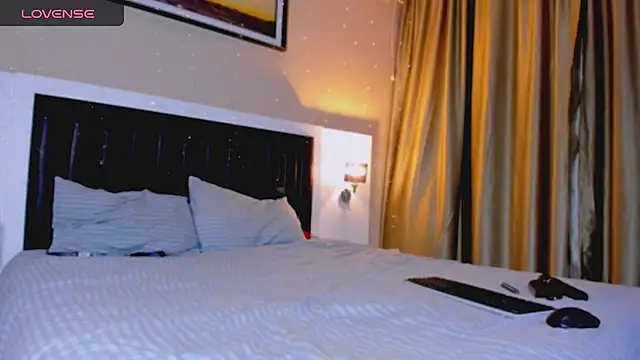 marrenaa online show from 18, 12, 2025