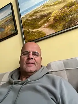 Renebisex online show from 4, 11, 2025