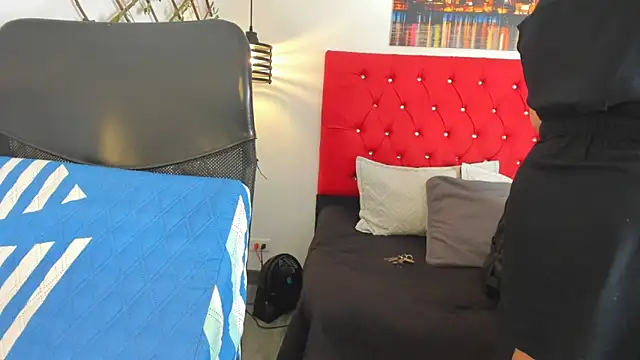 carolinacrus01 online show from 28, 9, 2025