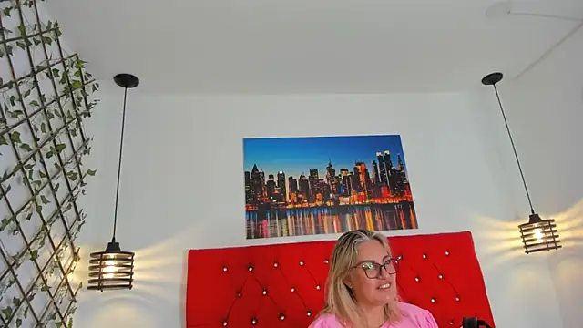 carolinacrus01 online show from 21, 9, 2025