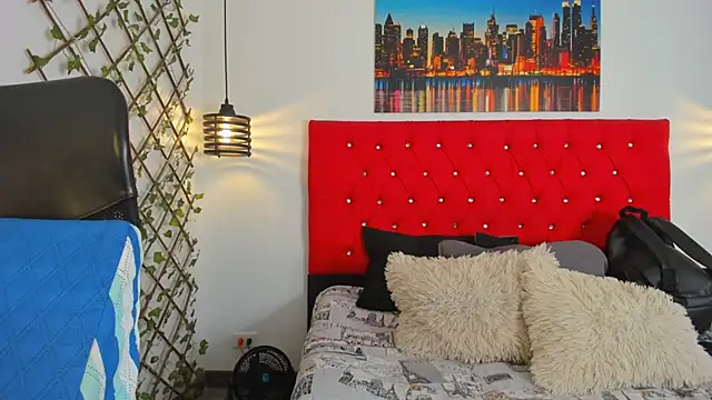 carolinacrus01 online show from 17, 9, 2025