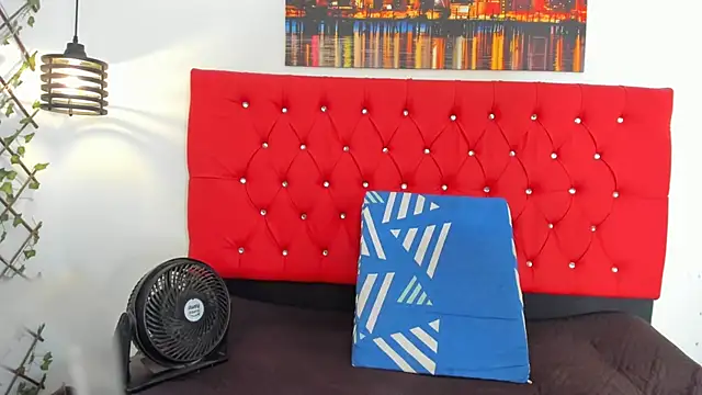 carolinacrus01 online show from 10, 11, 2025