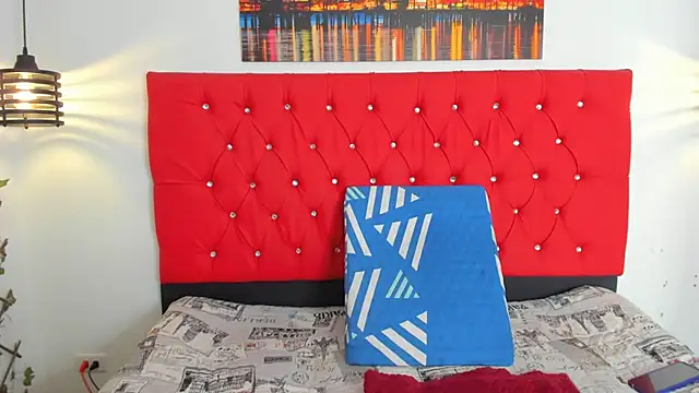 carolinacrus01 online show from 23, 9, 2025