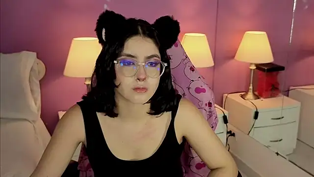 LiLLiAnderson online show from 16, 10, 2025