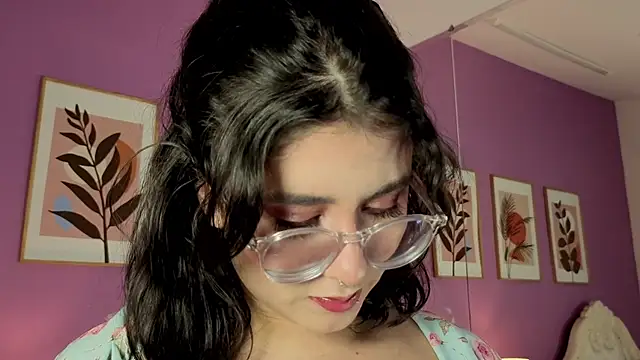 LiLLiAnderson online show from 7, 11, 2025