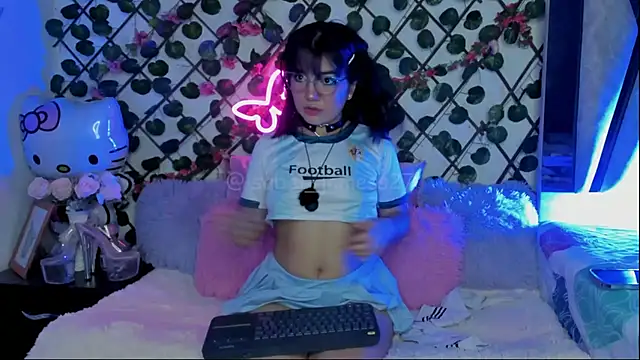 Snapshot of isabel_jaames chatting on 28, 5, 2026 isabel jaames online show from 28, 5, 2026