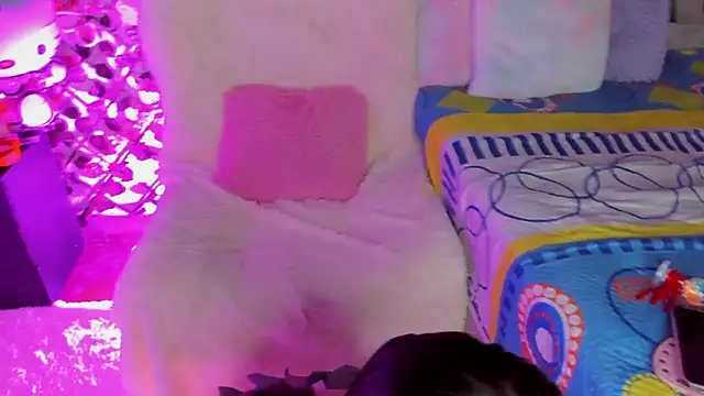 Snapshot of isabel_jaames chatting on 15, 2, 2026 isabel jaames online show from 15, 2, 2026