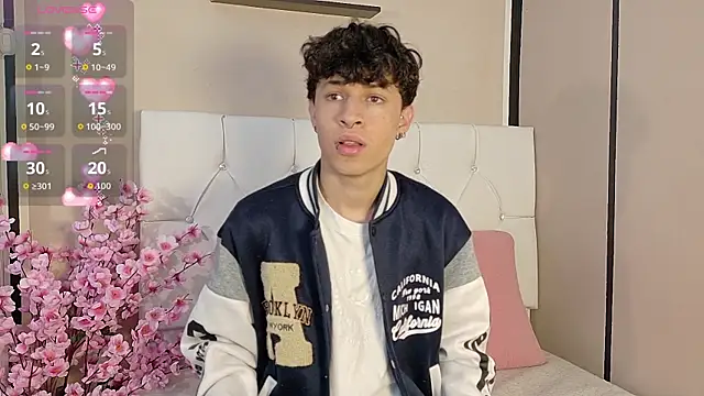 Snapshot of Axel__Evans chatting on 23, 10, 2025 Axel Evans online show from 23, 10, 2025