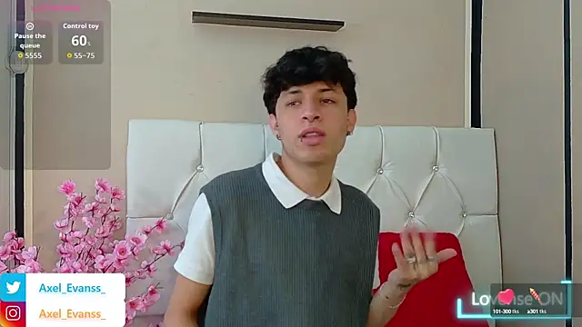 Snapshot of Axel__Evans chatting on 13, 10, 2025 Axel Evans online show from 13, 10, 2025