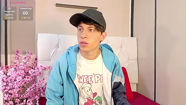 Snapshot of Axel__Evans chatting on 28, 10, 2025 Axel Evans online show from 28, 10, 2025