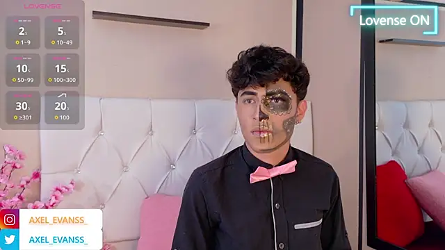 Snapshot of Axel__Evans chatting on 3, 10, 2025 Axel Evans online show from 3, 10, 2025