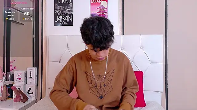 Snapshot of Axel__Evans chatting on 10, 11, 2025 Axel Evans online show from 10, 11, 2025