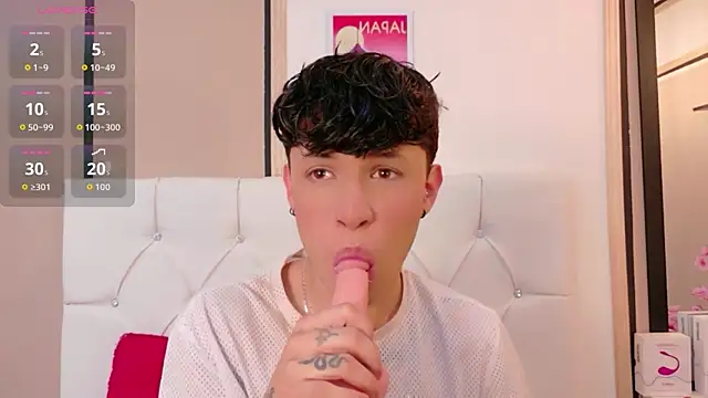 Axel  Evans online show from 15, 4, 2026