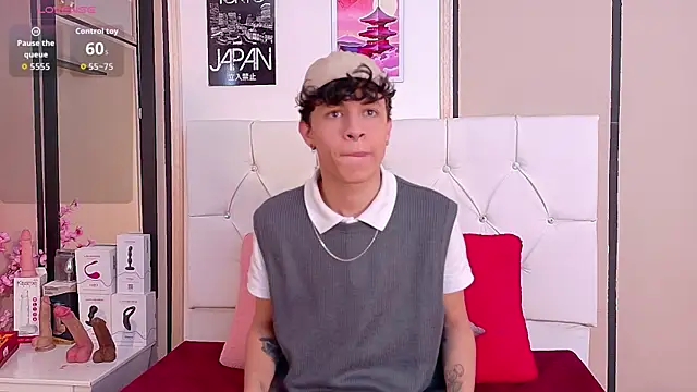 Snapshot of Axel__Evans chatting on 8, 11, 2025 Axel Evans online show from 8, 11, 2025