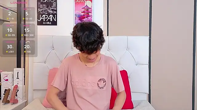 Snapshot of Axel__Evans chatting on 24, 11, 2025 Axel Evans online show from 24, 11, 2025