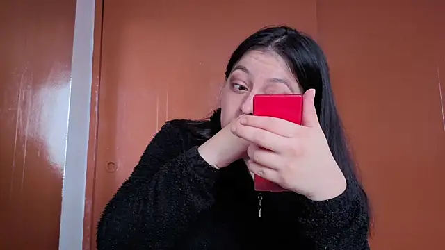 Snapshot of MiaKimky chatting on 4, 11, 2025 MiaKimky online show from 4, 11, 2025