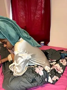 Snapshot of Soniala chatting on 2, 11, 2025 Soniala online show from 2, 11, 2025