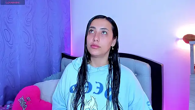 my aleja  online show from 7, 4, 2026