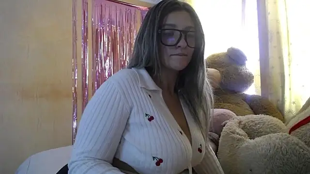 miss lilieth online show from 8, 9, 2025