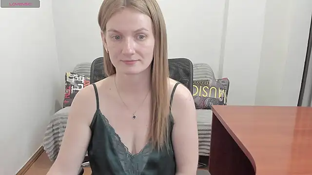 Snapshot of Alisha_Skyes chatting on 14, 6, 2026 Alisha Skyes online show from 14, 6, 2026