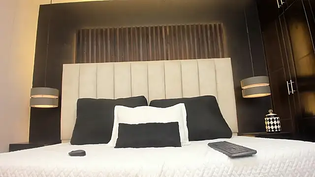 Matilda Liz online show from 10, 11, 2025