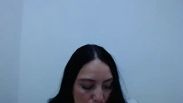 Snapshot of carolina_zabala_19 chatting on 6, 7, 2026 carolina zabala 19 online show from 6, 7, 2026