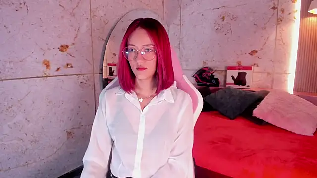 daphne courtis online show from 4, 10, 2025