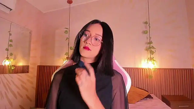Snapshot of daphne_courtis chatting on 20, 6, 2026 daphne courtis online show from 20, 6, 2026