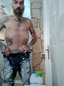 Snapshot of Zk1980 chatting on 31, 10, 2025 Zk1980 online show from 31, 10, 2025