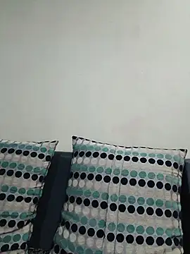 hornyriyanka online show from 17, 5, 2026