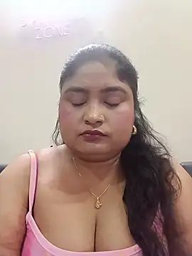 Snapshot of hornyriyanka chatting on 5, 7, 2026 hornyriyanka online show from 5, 7, 2026