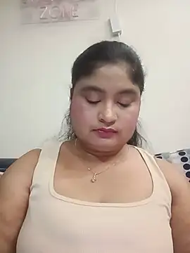 Snapshot of hornyriyanka chatting on 19, 6, 2026 hornyriyanka online show from 19, 6, 2026