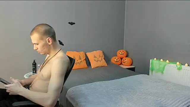 Garden of Eden  online show from 30, 10, 2025